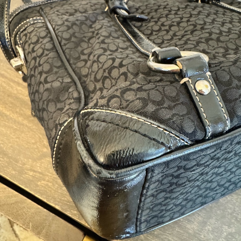 Coach Gallery Tote - Picture 6 of 8